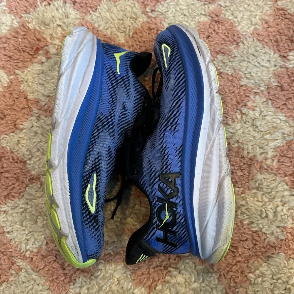Hoka One One Clifton 9 running shoes - Picture 4 of 12